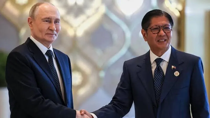 Freed by Russia after Marcos talks with Putin, 24 Filipinos reach Manila