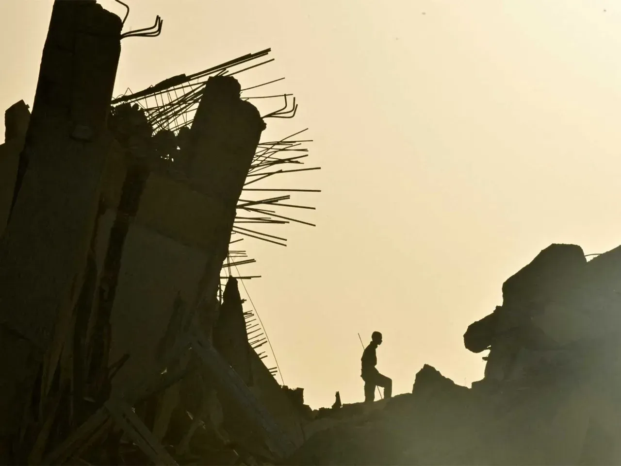Death toll rises to 589; over 2900 people injured after twin earthquakes in Venezuela