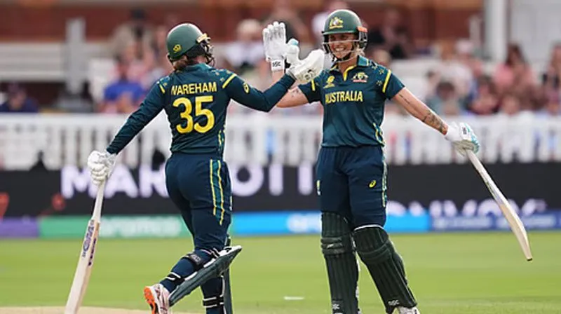 Perry, Gardner knock India out of Women’s T20 WC