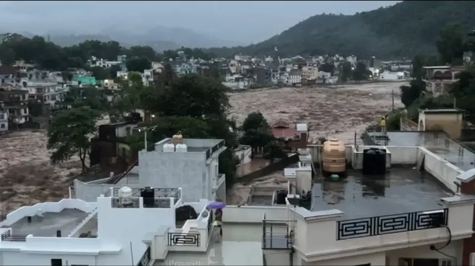 J-K: Flash floods hit Rajouri town, hundreds shifted to safer places amid heavy rainfall