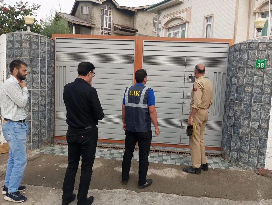 Raids Carried Out In 6 Kashmir Districts In Terror Related Case