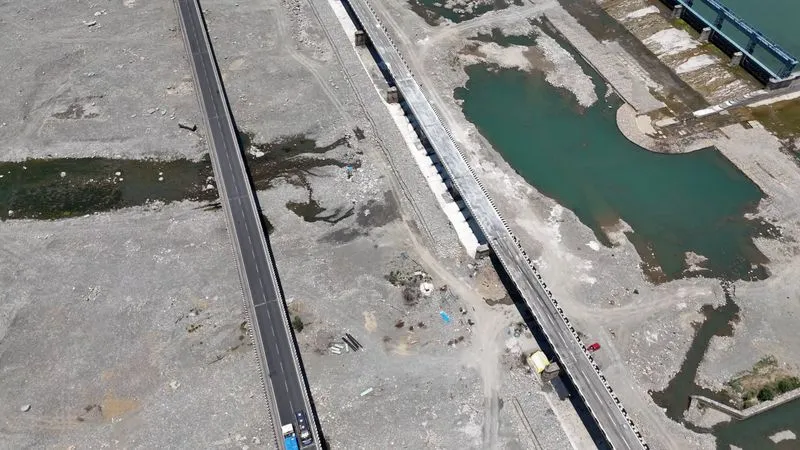 Flood-Hit Bridges On NH-44 Restored, Connectivity Between Punjab And J&K Reinstated: Nitin Gadkari