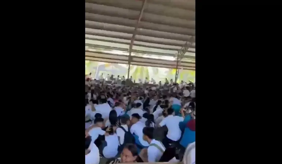 20,000 people displaced by the Philippine earthquake that killed at least 37
