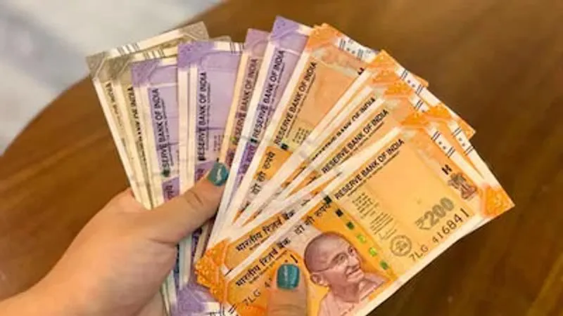 Rupee rises 16 paise to settle  at 94.39 against US dollar