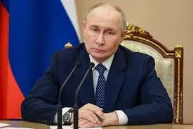 Ukraine’s drone strikes set gloomy  tone for Putin’s economic showcase