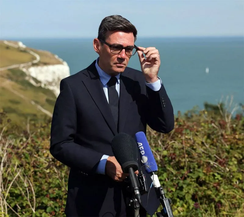 UK Prime Minister vows to be relentless in fight against illegal arrivals