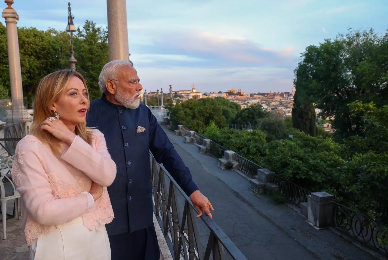 PM Modi, Italian PM Meloni Visit Iconic Colosseum After Dinner, Share Pictures