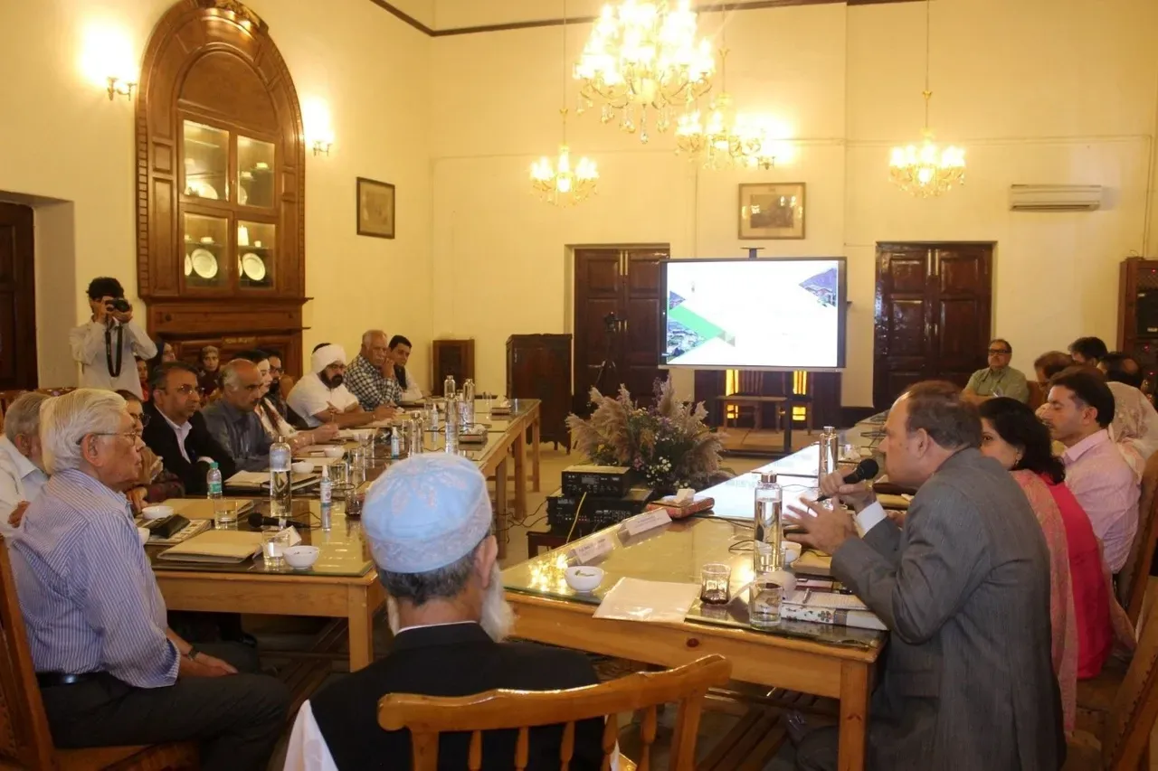 IUST holds high-level dialogue on fiscal diversification